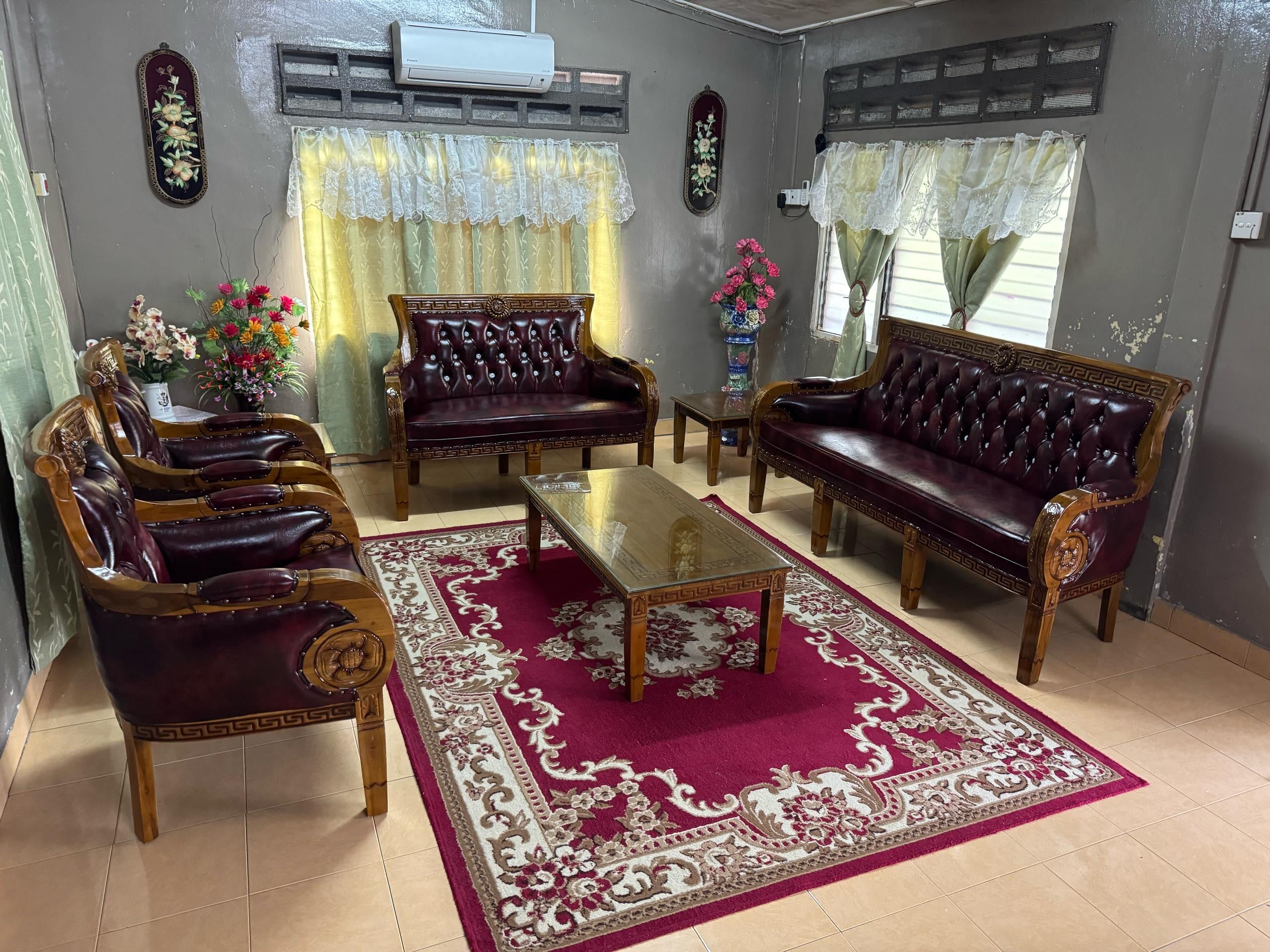 Set Sofa Kayu Serena 3+2+1+1 | Fabrik Kulit Sintetik Mewah | RM7,999 Gred B