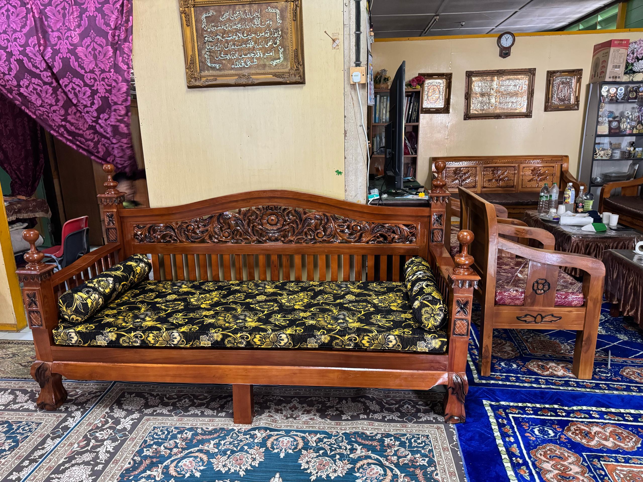 DAYBED KERAWANG SIZE QUEEN SIAP KUSYEN DAN BANTAL PELOK PERCUMA
